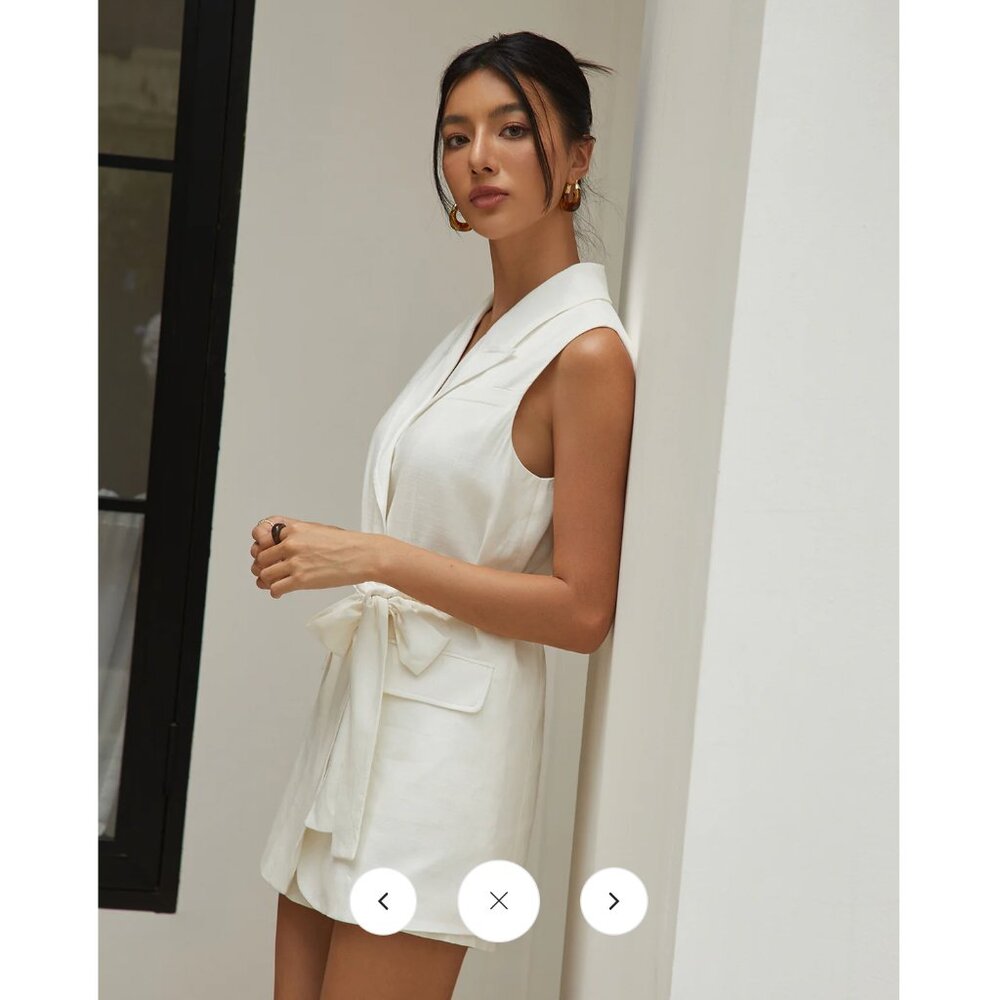 Linen-Blend Belted Vest and matching Shorts Set - Picture 6 of 10